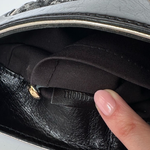 Louis Vuitton Limited Edition Monogram Quilted Black Denim Musette - Picture 11 of 12